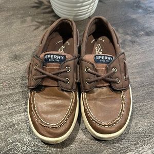 Sperry size 12m